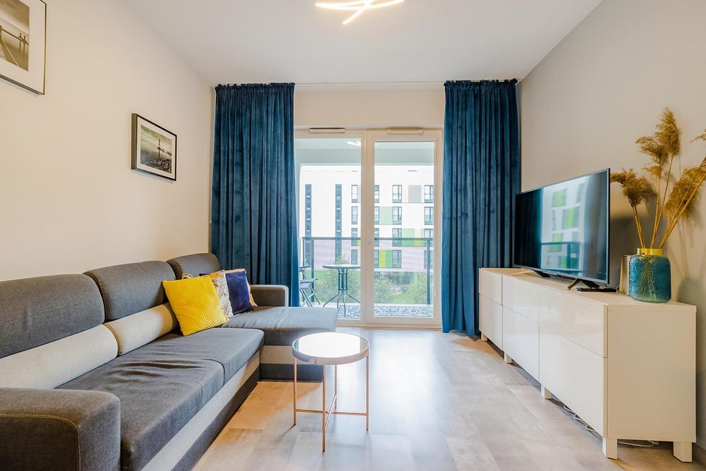 Family Apartment Zoliborz By Noclegi Renters Varsovie Extérieur photo